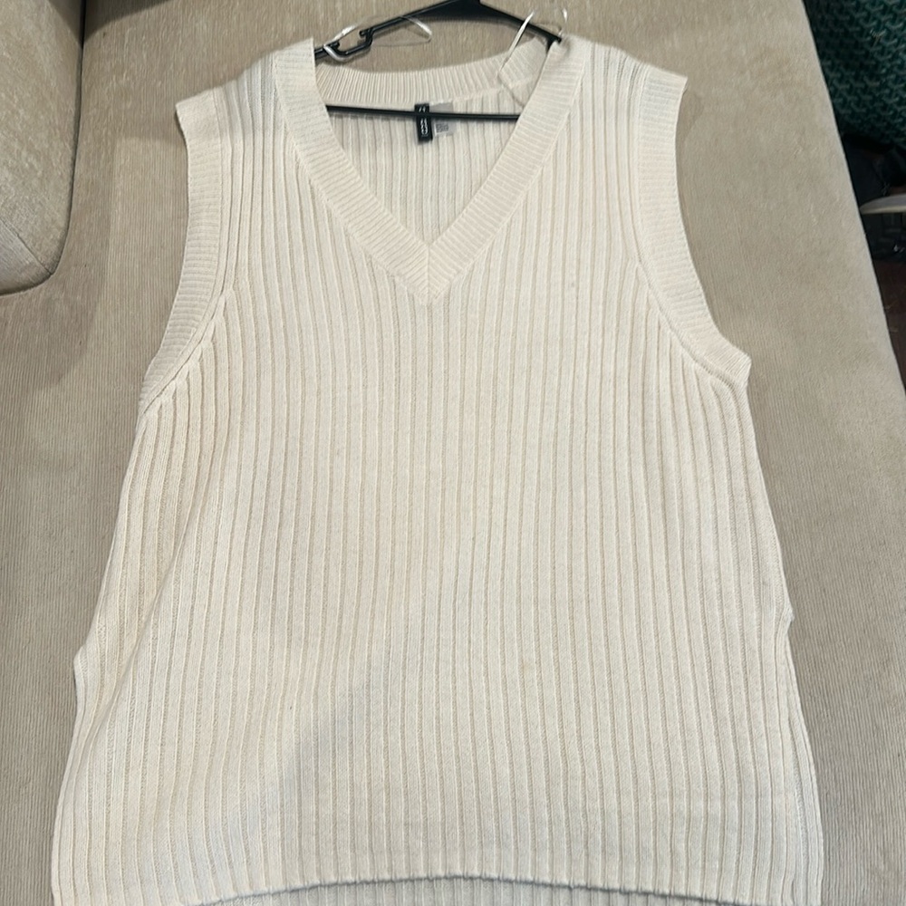 Cream Knit oversized sweater vest